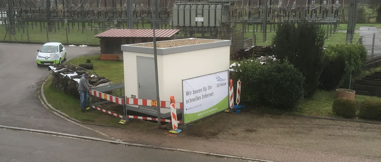 ED Netze errichtet Technikgebäude für Breitbandversorgung in Maulburg