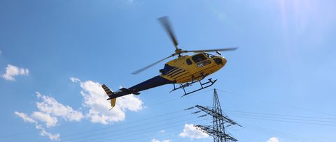 Leitungskontrolle mit dem Hubschrauber