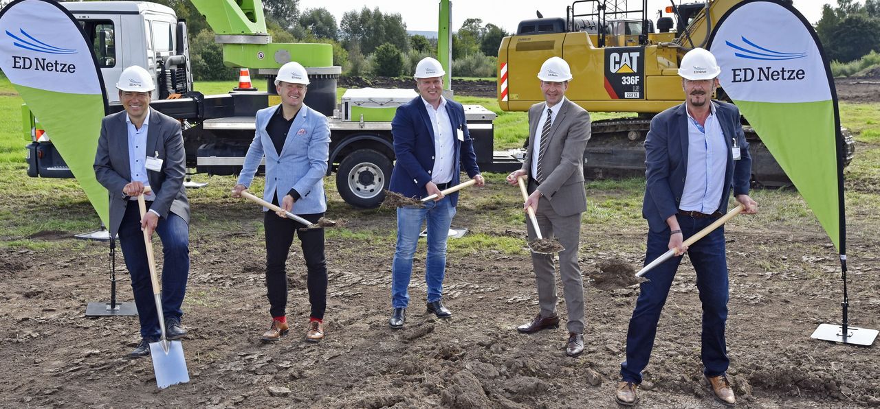 Spatenstich am neuen Standort der ED Netze im Gewerbegebiet Breitelen