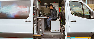 Kabelmesswagen von der Seite mit Messausrüstung