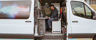 Kabelmesswagen von der Seite mit Messausrüstung